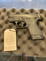 SMITH & WESSON M&P40 SHIELD .40 S&W - 2 of 2