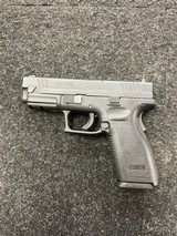 SPRINGFIELD ARMORY XD-40 .40 S&W - 1 of 3