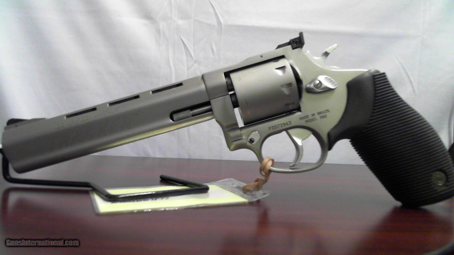 TAURUS 992 TRACKER .22 LR/.22 WMR