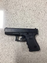 GLOCK .40 G23 .40 S&W - 2 of 3