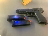 TAURUS PT 24/7 OSS DS TACTICAL .40 S&W - 1 of 3