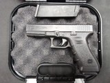 GLOCK G22 GEN 3 .40 CALIBER - 2 of 3