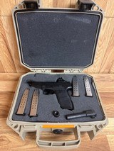 SPRINGFIELD ARMORY HELLCAT PRO 9MM LUGER (9X19 PARA) - 1 of 3