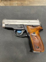 SIG SAUER P229 SAS .40 S&W - 3 of 3