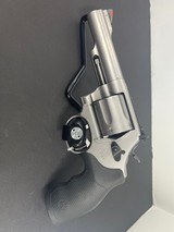 SMITH & WESSON 69 COMBAT MAGNUM .44 MAGNUM - 1 of 3