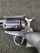 RUGER NEW MODEL SUPER BLACK HAWK .44 MAGNUM - 3 of 3