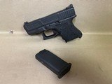 GLOCK 27 .40 S&W - 1 of 3