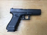 GLOCK 17
Gen4 9MM LUGER (9X19 PARA) - 1 of 3