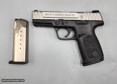 SMITH & WESSON SD40 VE .40 S&W