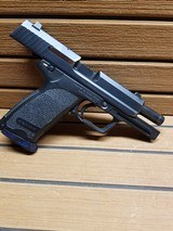 HECKLER & KOCH H&K USP .45 ACP - 3 of 3
