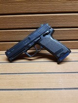 HECKLER & KOCH H&K USP .45 ACP - 2 of 3