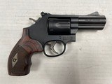 SMITH & WESSON MODEL 19 CLASSIC .357 MAG - 2 of 3