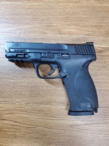 SMITH & WESSON M&P 9
M2.0 9MM LUGER (9X19 PARA) - 1 of 2