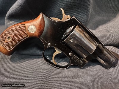 SMITH & WESSON .38 CHIEFS SPECIAL AIRWEIGHT "PRE-MODEL 37" .38 SPL