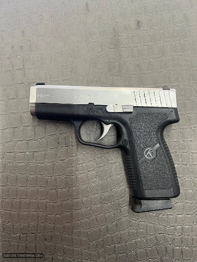 KAHR ARMS CW 9 9MM LUGER (9X19 PARA)
