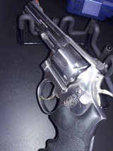 SMITH & WESSON 686-4 .357 MAG - 2 of 3