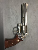 SMITH & WESSON 586 .357 MAG - 1 of 3
