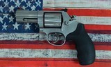 SMITH & WESSON 686-6 with speedloaders .357 MAG - 3 of 3