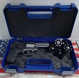 SMITH & WESSON 686-6 with speedloaders .357 MAG - 1 of 3