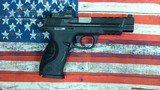 SMITH & WESSON M&P 40L PERFORMANCE CENTER w/Burris Fastfire 3 .40 S&W - 2 of 3