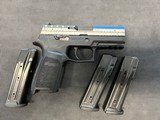 SIG SAUER P320 CARRY THIN BLUE LINE EDITION 9MM LUGER (9X19 PARA) - 1 of 3