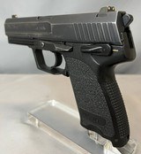 HECKLER & KOCH USP 40 .40 S&W - 2 of 3