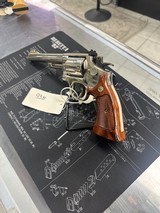 SMITH & WESSON 19-5 .357 MAG - 2 of 3