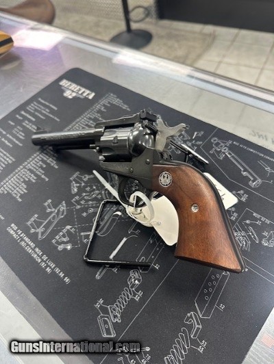 RUGER NEW MODEL SINGLE SIX .22 CAL