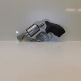 SMITH & WESSON 642-2 AIRWEIGHT .38 SPL - 2 of 3