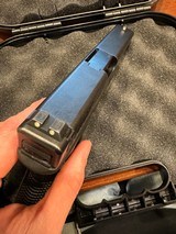 GLOCK g17 gen 3 9MM LUGER (9X19 PARA) - 3 of 3