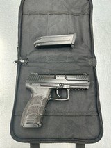 HECKLER & KOCH HK P30 .40 S&W - 1 of 3