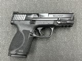SMITH & WESSON M&P 40 M2.0 .40 S&W - 2 of 3