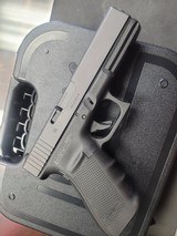 GLOCK 20gen4 10MM - 2 of 3