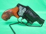 SMITH & WESSON 442-1 Engraved .38 SPL +P - 2 of 3