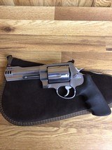 SMITH & WESSON 460 V .460 S&W MAGNUM - 2 of 3