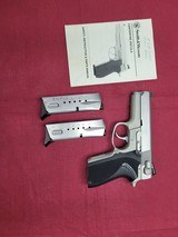 SMITH & WESSON MOD 6906 9MM LUGER (9X19 PARA) - 1 of 3