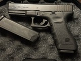 GLOCK 22 GEN 3 G22 40S&W POLICE TRADE IN .40 S&W - 1 of 3