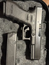 GLOCK 22 GEN 3 G22 40S&W POLICE TRADE IN .40 S&W - 2 of 3