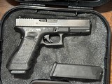 GLOCK g22 22 gen 3 POLICE TRADE-IN .40 S&W - 2 of 3