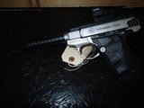 SMITH & WESSON Victory .22 LR - 2 of 3