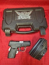 TAURUS 709 SLIM 9mm 9MM LUGER (9X19 PARA) - 1 of 3