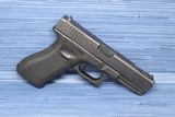 GLOCK 22C .40 S&W - 2 of 3