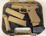 GLOCK 19 G19x FDE 9MM LUGER (9X19 PARA) - 1 of 3