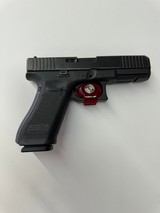 GLOCK 22 gen 5 .40 CALIBER - 2 of 3