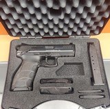 HECKLER & KOCH H&K P30 V3 .40 S&W - 1 of 3