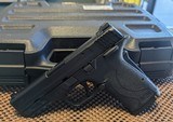 SMITH & WESSON M&P 9 EZ Shield 9MM LUGER (9X19 PARA) - 1 of 3