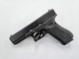 GLOCK 17 GEN 5 9MM LUGER (9X19 PARA) - 2 of 2