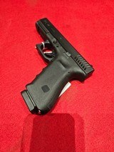 GLOCK G22 GEN 3 RTF-2 .40 S&W - 3 of 3