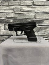 SPRINGFIELD ARMORY XD-40 SUB COMPACT .40 S&W - 1 of 3