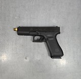 GLOCK 17 GEN 5 9MM LUGER (9X19 PARA) - 1 of 2